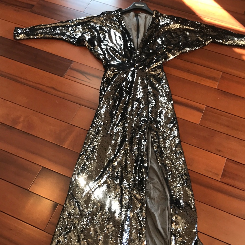 Dress - Picture 6 of 8